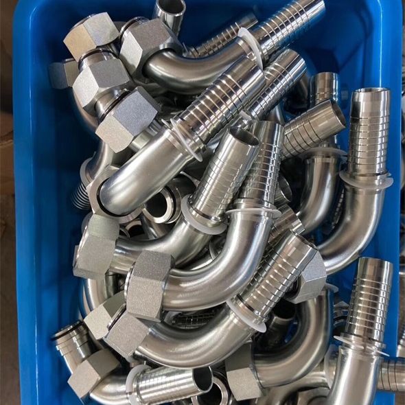 hydraulic hose fitting