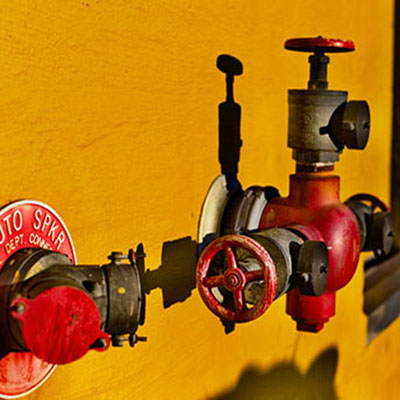 Analysis of Damping Characteristics of Pilot Oil Circuit of Balance Valve